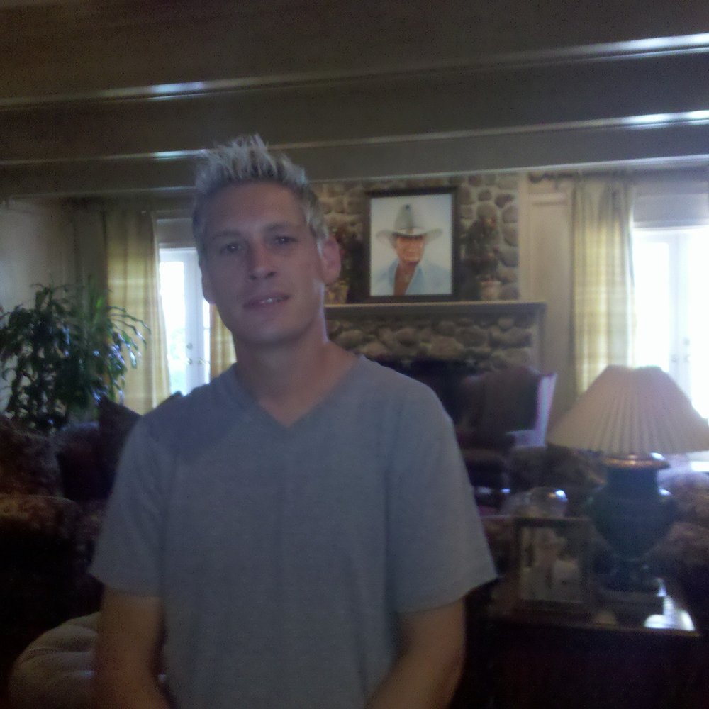 Southfork Ranch - Southfork living room! - Ranches Near Me - Parker, Texas
