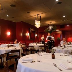 FIG - Indoor dining vibe