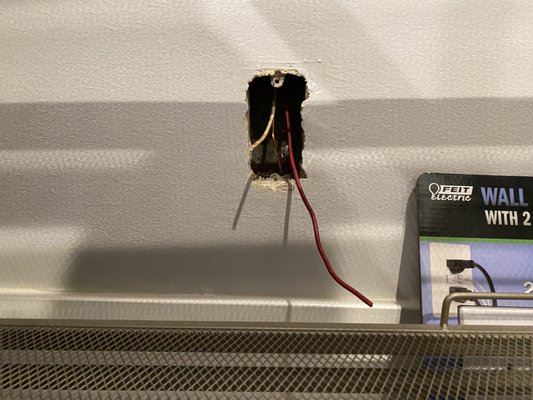 Electrics By Mike Packham Logo