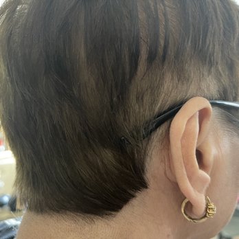 Supercuts - Messy. Uneven. Crooked. - Hair Salons Near Me - CANYON COUNTRY, California Supercuts - Messy. Uneven. Crooked. - Hair Salons Near Me - CANYON COUNTRY, California