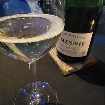 SeaBlue - Champagne wine pairing - Wine Bars Near Me - North Myrtle Beach, South Carolina SeaBlue - Champagne wine pairing - Wine Bars Near Me - North Myrtle Beach, South Carolina