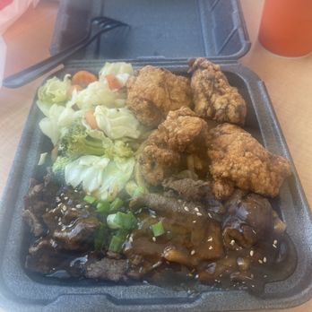 Yoshinoya - Fryed chicken vegetable noodles ribeye - Japanese Near Me - Spring Valley, California Yoshinoya - Fryed chicken vegetable noodles ribeye - Japanese Near Me - Spring Valley, California