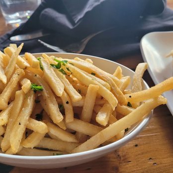 Skyline Kitchen & Vine - $8 fries - New American Near Me - Reno, Nevada Skyline Kitchen & Vine - $8 fries - New American Near Me - Reno, Nevada