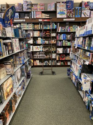 Barnes & Noble by null