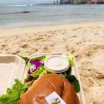 Barefoot Beach Cafe - Kahlua pork sandwich and side salad - Breakfast & Brunch Near Me - Honolulu, Hawaii