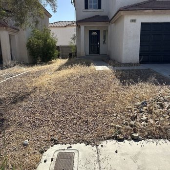 Hernandez 2315 Landscaping - Before front yard - Landscaping Near Me Hernandez 2315 Landscaping - Before front yard - Landscaping Near Me