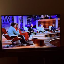 Hilton Garden Inn Medford - Shark Tank is our jam while staying at the hotel