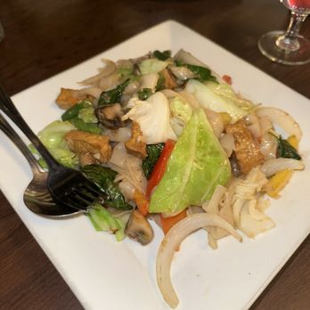 Patsara Thai Restaurant - Drunken Noodles - Thai Near Me - New Westminster, British Columbia Patsara Thai Restaurant - Drunken Noodles - Thai Near Me - New Westminster, British Columbia