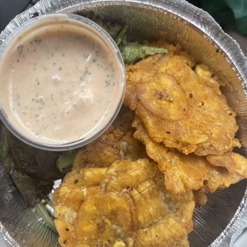 Parada 22 - Tostones with mayo ketchup. - Latin American Near Me - San Francisco, California