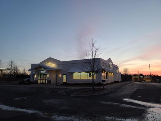 Rise Lake In The Hills Illinois RISE DISPENSARY LAKE IN THE HILLS - Updated April 2025 - 17 Photos & 47