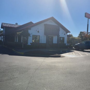 Zaxbys - Fast Food Near Me - Acworth, Georgia
