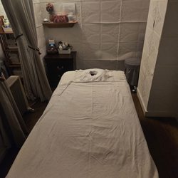 Aroma Massage & Spa