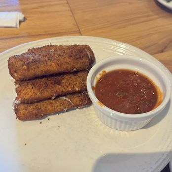 Carrabba's Italian Grill - Mozzarella Marinara - Italian Near Me - Morrow, Georgia