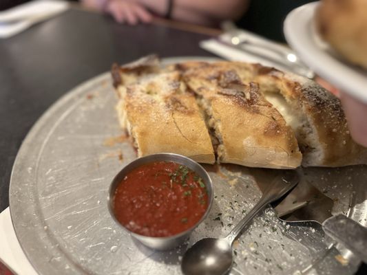 Marri’s Pizza & Pasta Restaurant by null