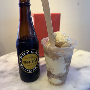 Republic Ice Cream - Root Beer Float - Ice Cream & Frozen Yogurt Near Me - Sullivan's Island, South Carolina Republic Ice Cream - Root Beer Float - Ice Cream & Frozen Yogurt Near Me - Sullivan's Island, South Carolina