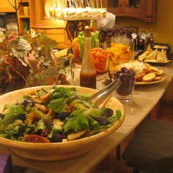 Splendid Fare Catering - Buffet at Cabinet S-Top