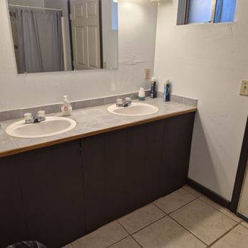 4 Seaysons RV Park - Men's bathroom - RV Parks Near Me - Mimbres, New Mexico