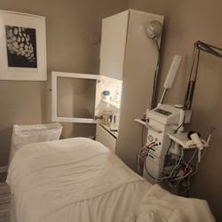 EBJ Day Spa & Salon