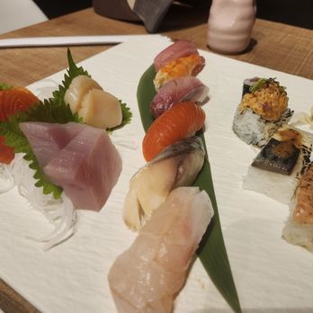 Kun's Omakase Bar - Sushi platter. I forgot exactly what we ordered. The taste of the sushi were perfection. - Japanese Near Me - Richmond, British Columbia