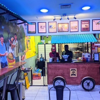 Tong Restaurant - Food cart counter - Bangladeshi Near Me - Jamaica, New York