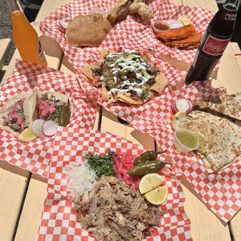 Chubby´s carnitas - Variedad de comida - Food Trucks Near Me - Bakersfield, California Chubby´s carnitas - Variedad de comida - Food Trucks Near Me - Bakersfield, California