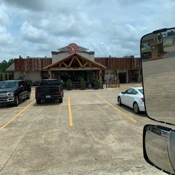 Naaman's BBQ - Naaman's BBQ. Such a cool looking restaurant - Barbeque Near Me - Texarkana, Texas