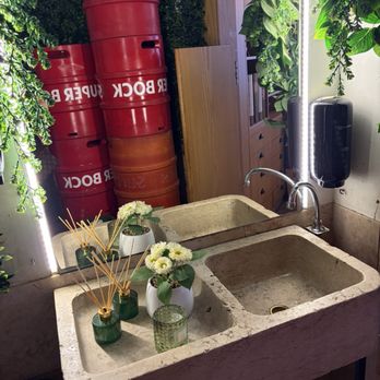Leitaria Anunciada - Cafes Near Me - Lisbon, 11