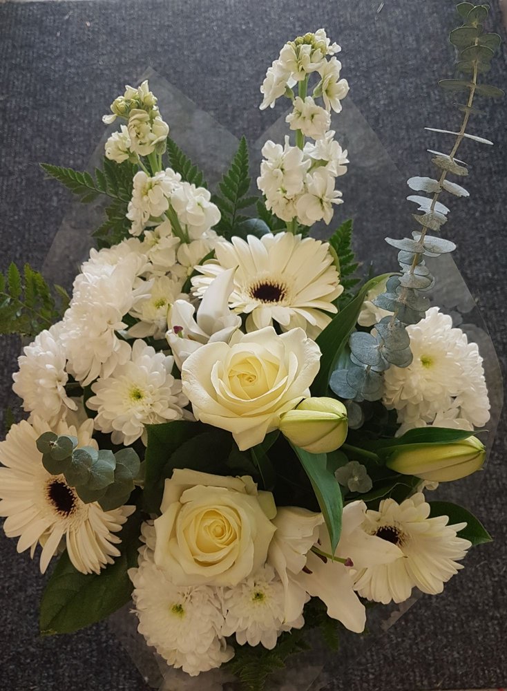 NORTH VAN FLORIST Updated August 2024 12 Reviews 1407 Lonsdale