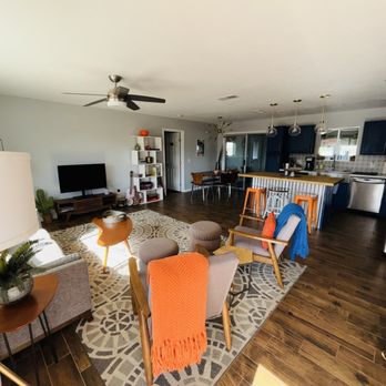 Diamond Cleaning & Co.  - Living room - Home Cleaning Near Me