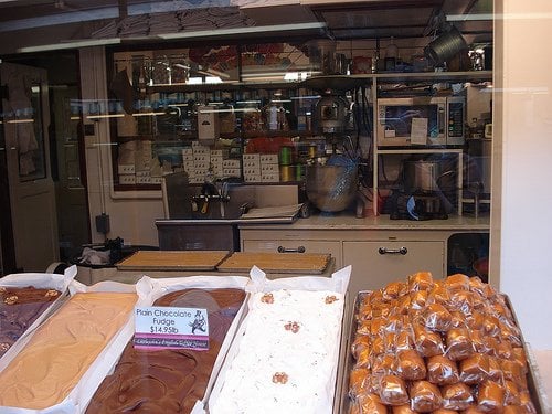 Littlejohn's English Toffee House & Fine Candies by null