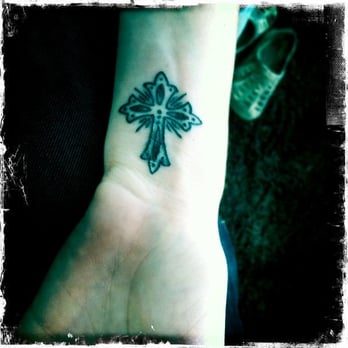 American Beauty Tattoo Parlor - Tattoo Near Me - Sunset Beach, California