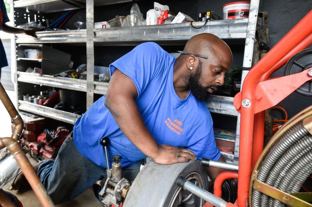 Slide of G&S Plumbers