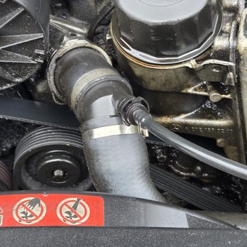 Take 5 Oil Change - Oil leaking from oil filter cap - Oil Change Stations Near Me - Virginia Beach, Virginia Take 5 Oil Change - Oil leaking from oil filter cap - Oil Change Stations Near Me - Virginia Beach, Virginia