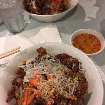 Cuu Long Quan - Pork and chicken and vermicelli - Vietnamese Near Me - Houston, Texas Cuu Long Quan - Pork and chicken and vermicelli - Vietnamese Near Me - Houston, Texas