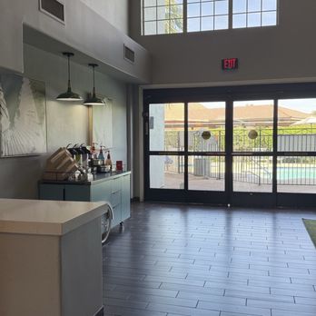 Spark by Hilton Glendale Phoenix North - Coffee counter (no coffee maker in rooms ) - Hotels Near Me - Glendale, Arizona Spark by Hilton Glendale Phoenix North - Coffee counter (no coffee maker in rooms ) - Hotels Near Me - Glendale, Arizona
