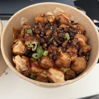 OliToki - Boneless bites bowl with crispy corn (spicy toki & ai-oli sauce) - Korean Near Me - Boston, Massachusetts OliToki - Boneless bites bowl with crispy corn (spicy toki & ai-oli sauce) - Korean Near Me - Boston, Massachusetts