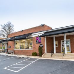 Classic Drycleaners and Laundromats
