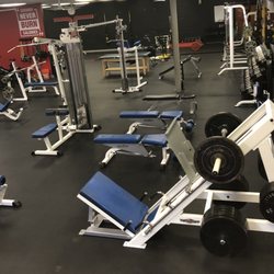 Forest Hill Health & Fitness - Weight room floor!
