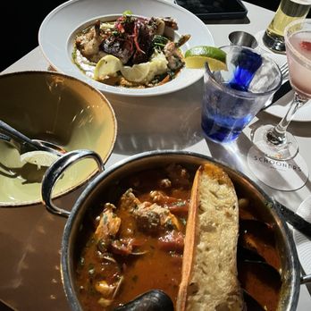 Schooners Monterey - Cioppino - Seafood Near Me - Monterey, California Schooners Monterey - Cioppino - Seafood Near Me - Monterey, California