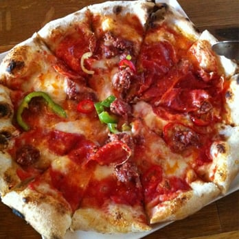 Rosso Pizzeria - Pizza Near Me - Edmonton, Alberta