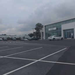 Near empty parking lot for a dealership that can discount and sell but is HORRIBLE with service & Support Near empty parking lot for a dealership that can discount and sell but is HORRIBLE with service & Support