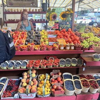 Marché Atwater - Public Markets Near Me - Montreal, Quebec Marché Atwater - Public Markets Near Me - Montreal, Quebec