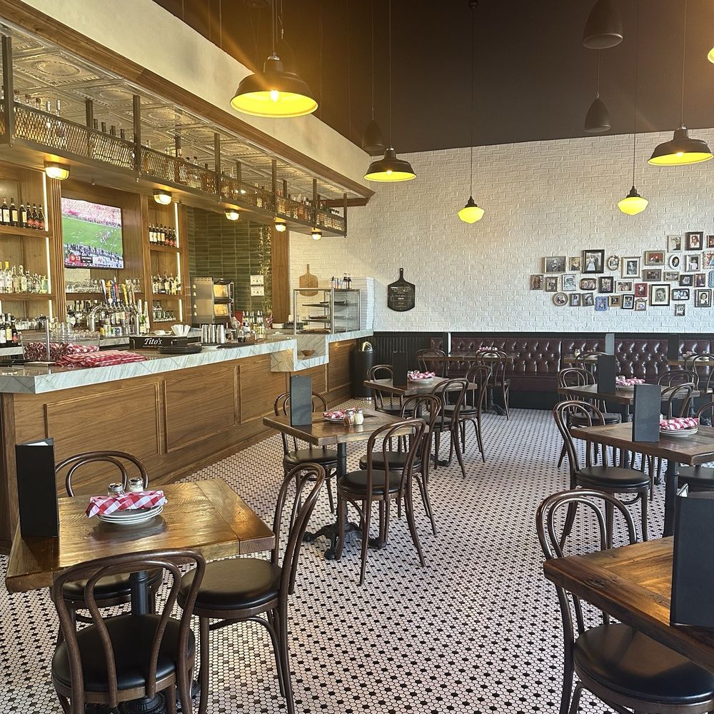 Good Pie - Main dining room - Pizza Near Me - Henderson, Nevada