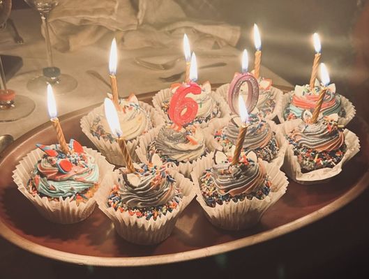 Betty Bakery by null