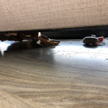 Express24Clean - Under bench not vacuumed or mopped - Home Cleaning Near Me - Chicago, Illinois