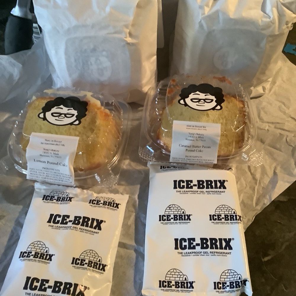 4 Slices of Pound Cakes from Yong's Bakery 4 Slices of Pound Cakes from Yong's Bakery