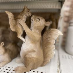 Michaels - Figurine