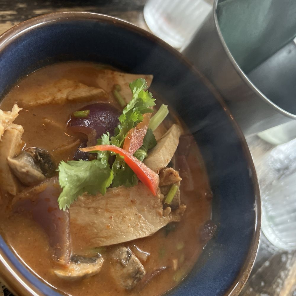 Thailander - Tom yum - Thai Near Me - Edinburgh, MLN Thailander - Tom yum - Thai Near Me - Edinburgh, MLN