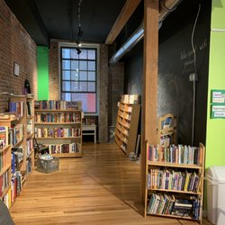lala books - Used Book Section