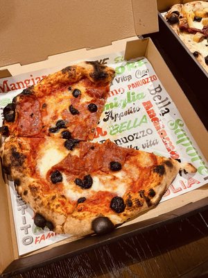 Crudo Pizza & Panuozzo by null